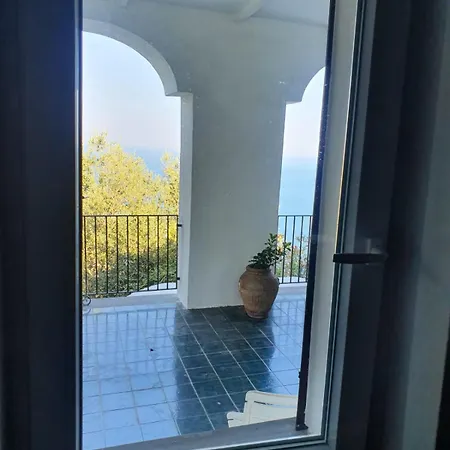 Ida Mare Relax Вилла Вико-Экуенсе