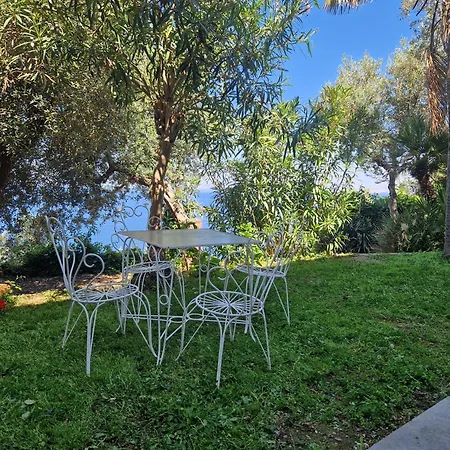 Ida Mare Relax Вилла *